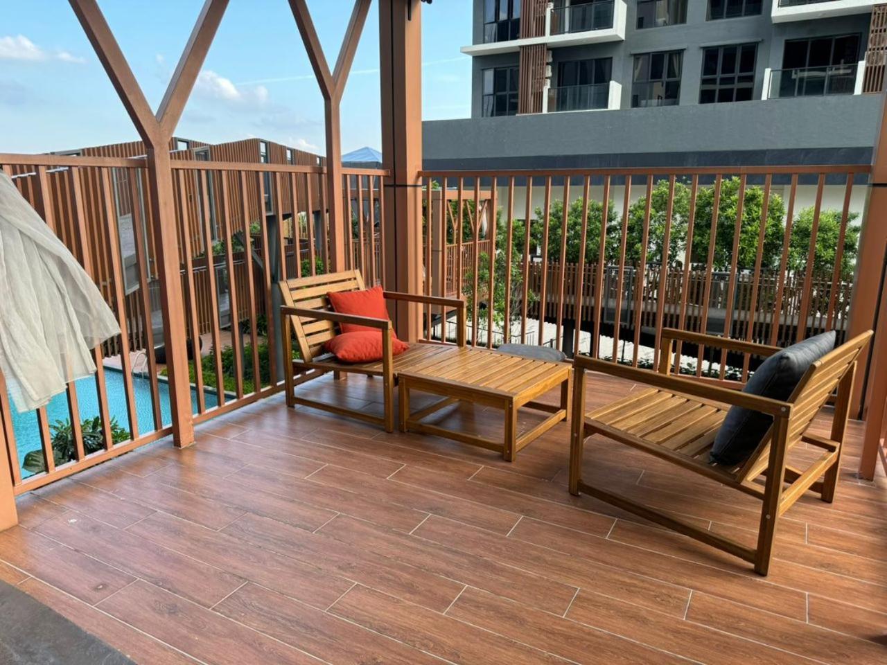 Apartment Trion 2, Klcc Trx Ikea At Chan Sow Lin, By One Kuala Lumpur