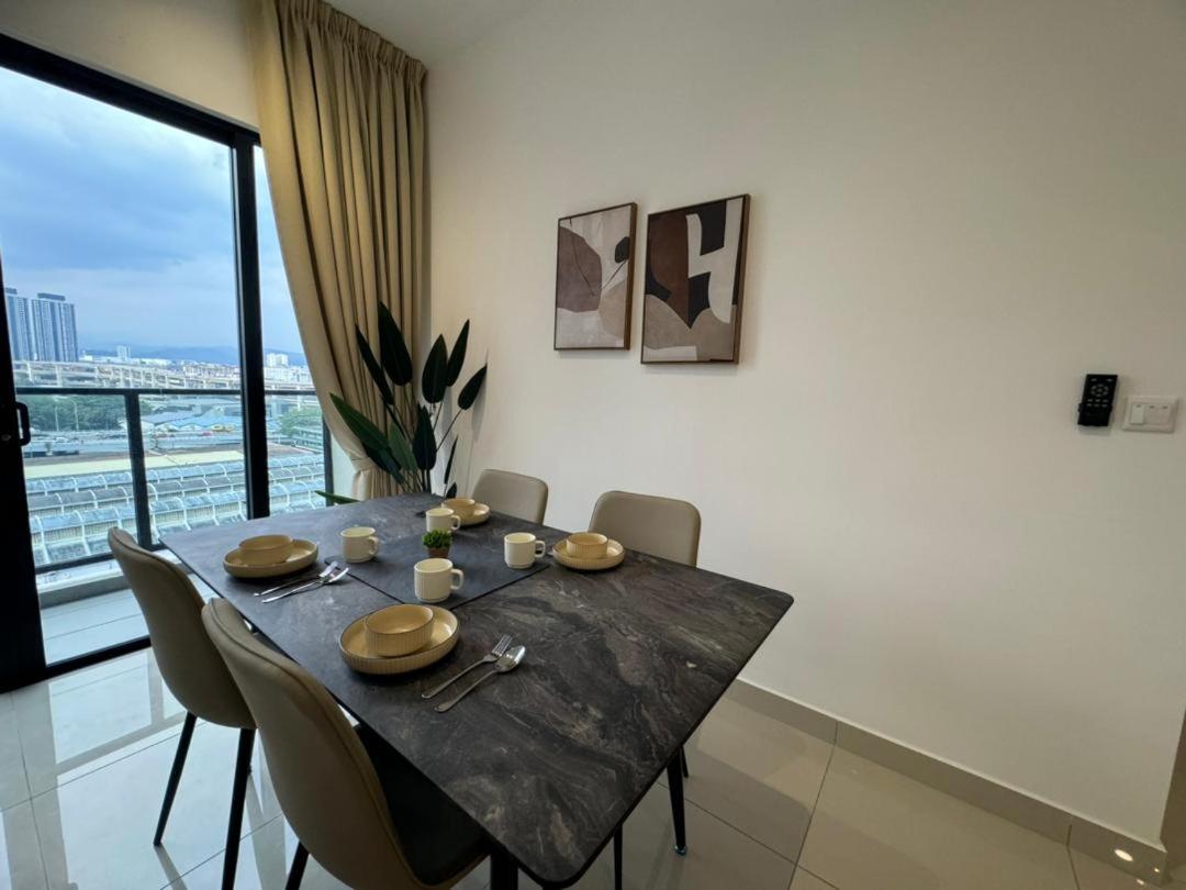 Apartment Trion 2, Klcc Trx Ikea At Chan Sow Lin, By One