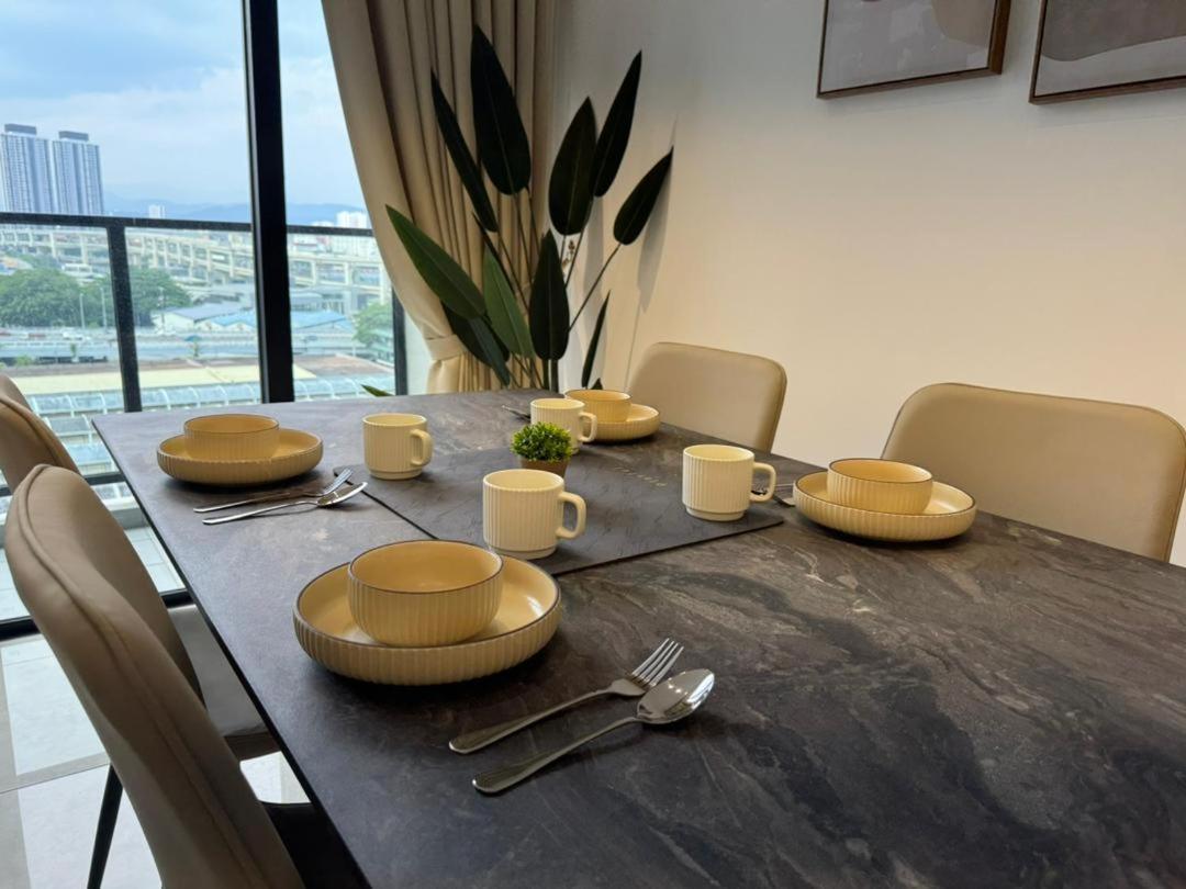 Pangsapuri Trion 2, Klcc Trx Ikea At Chan Sow Lin, By One