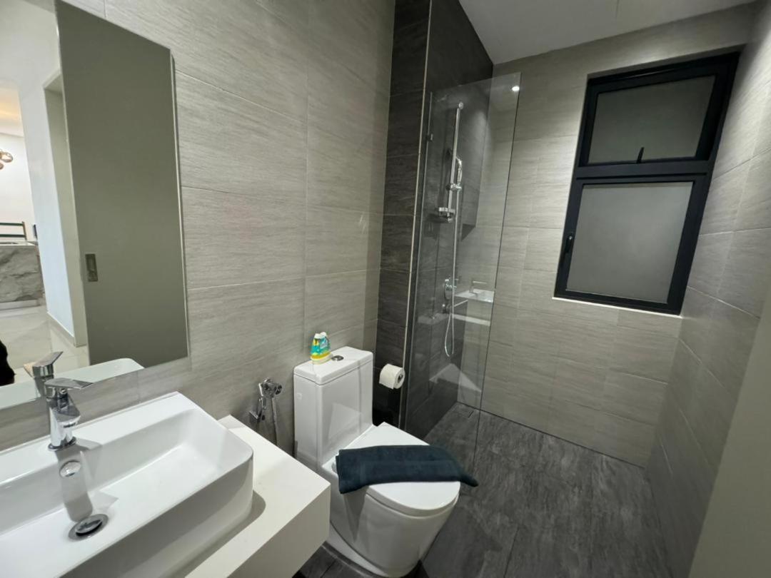 Trion 2, Klcc Trx Ikea At Chan Sow Lin, By One * Kuala Lumpur