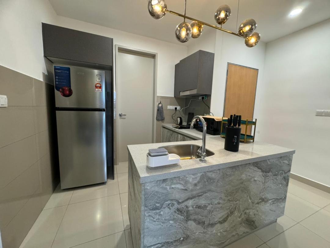 Trion 2, Klcc Trx Ikea At Chan Sow Lin, By One Apartment