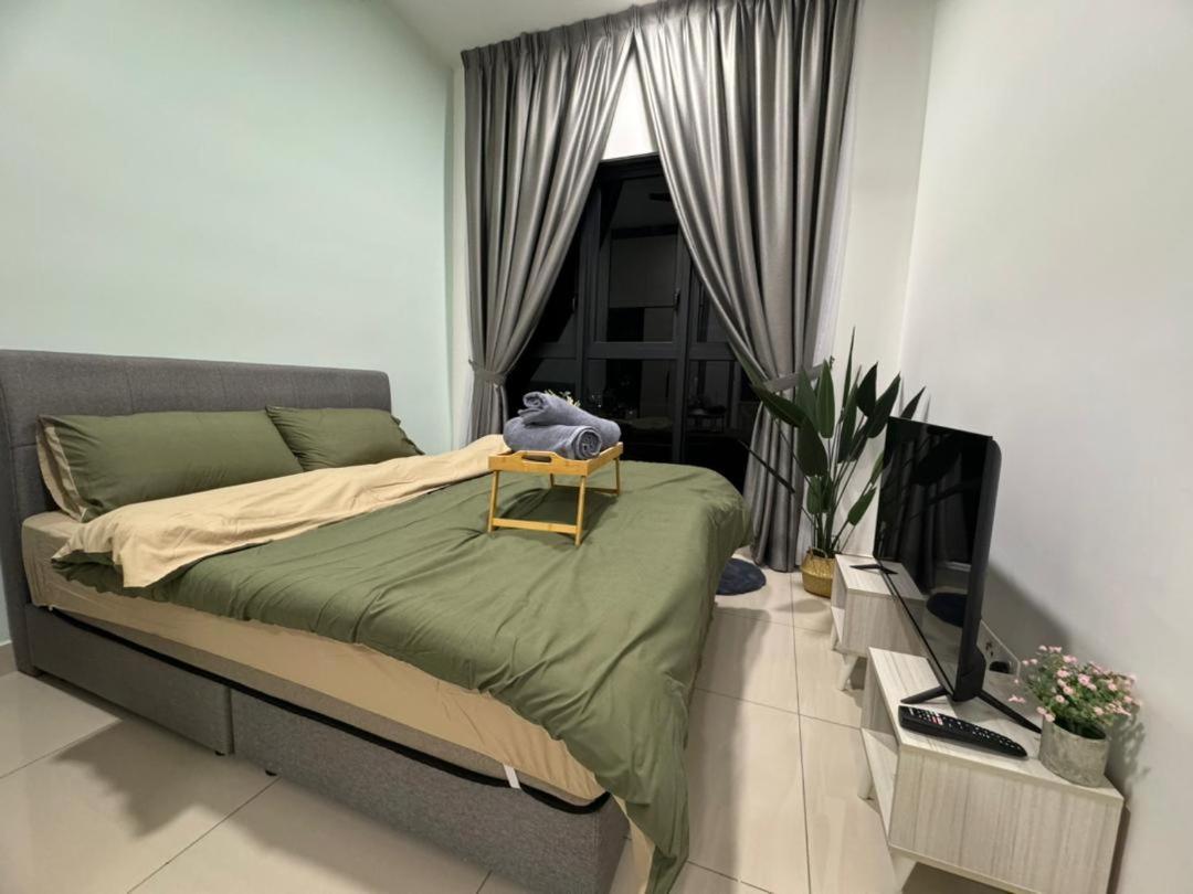 Apartment Trion 2, Klcc Trx Ikea At Chan Sow Lin, By One *