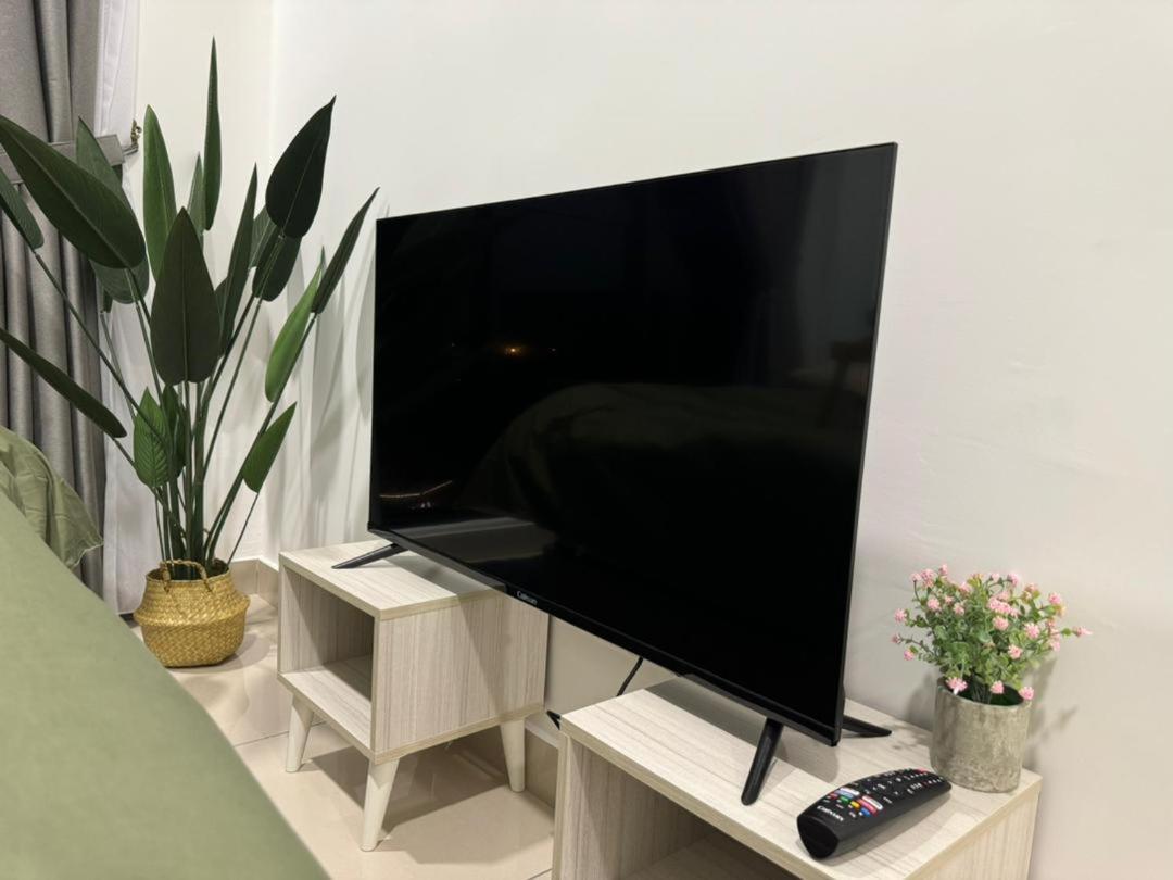 Apartment Trion 2, Klcc Trx Ikea At Chan Sow Lin, By One Kuala Lumpur