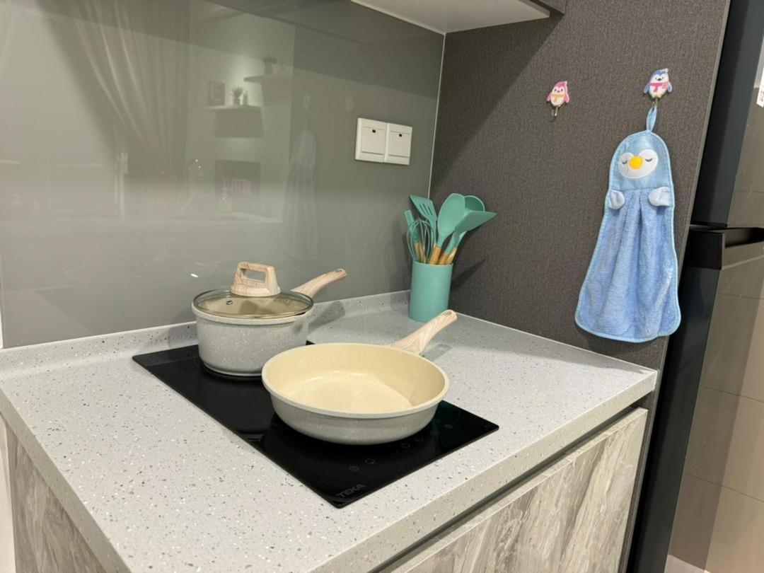 Apartment Trion 2, Klcc Trx Ikea At Chan Sow Lin, By One Kuala Lumpur