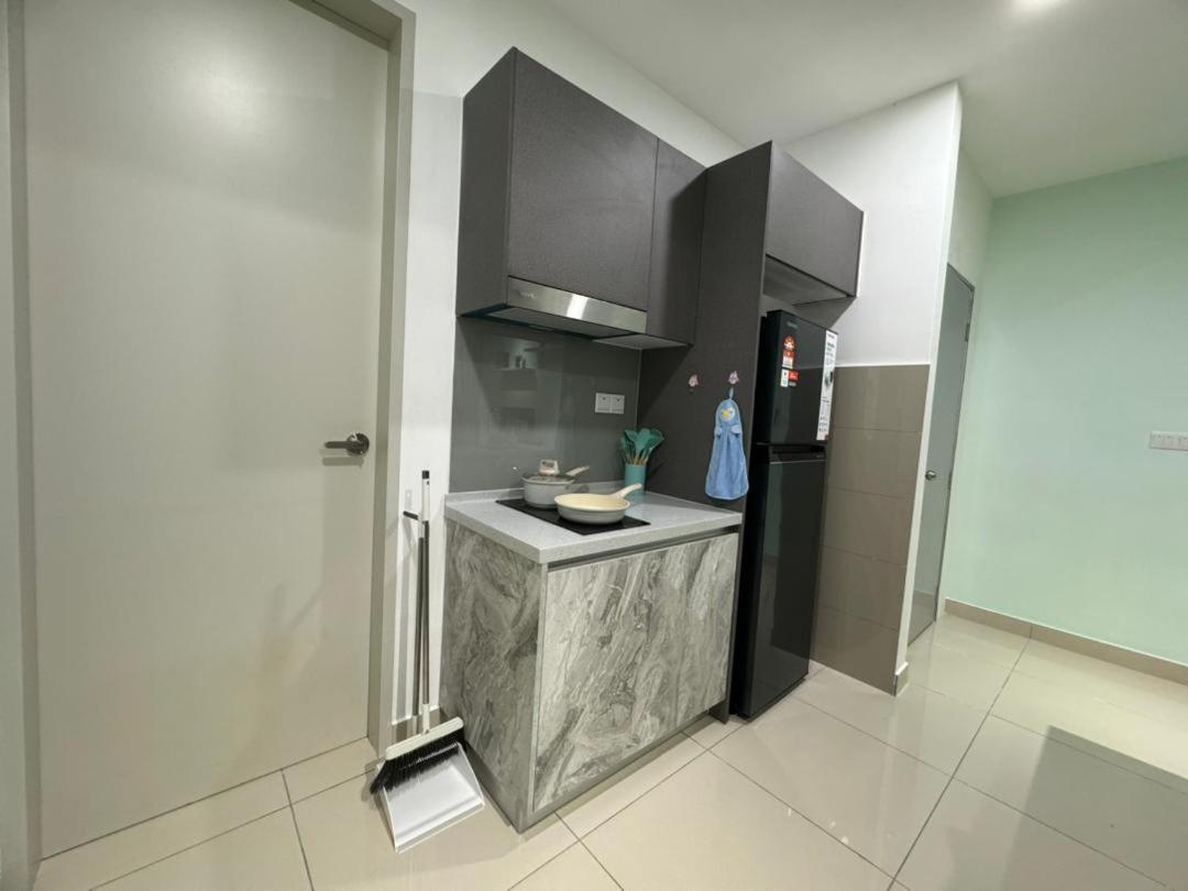 Trion 2, Klcc Trx Ikea At Chan Sow Lin, By One Apartment
